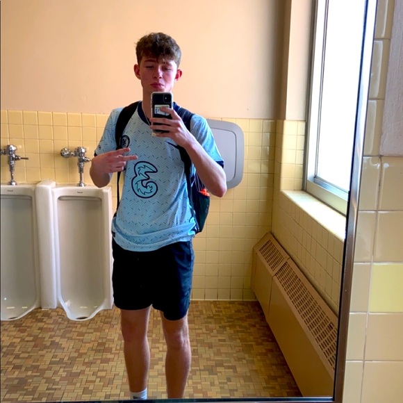 Meet your Posher, Kyle - Picture 1 of 1